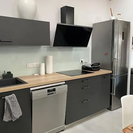 Charmante Maison De En Pierre Idealement Situee Holiday home La Teste-de-Buch